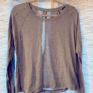 Lululemon size 4 workout top